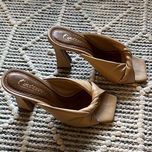 L'INTERVALLE Beige Knotted Heeled Mules